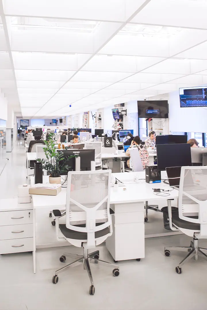 Spacious flexible workspace environment designed for cost efficiency